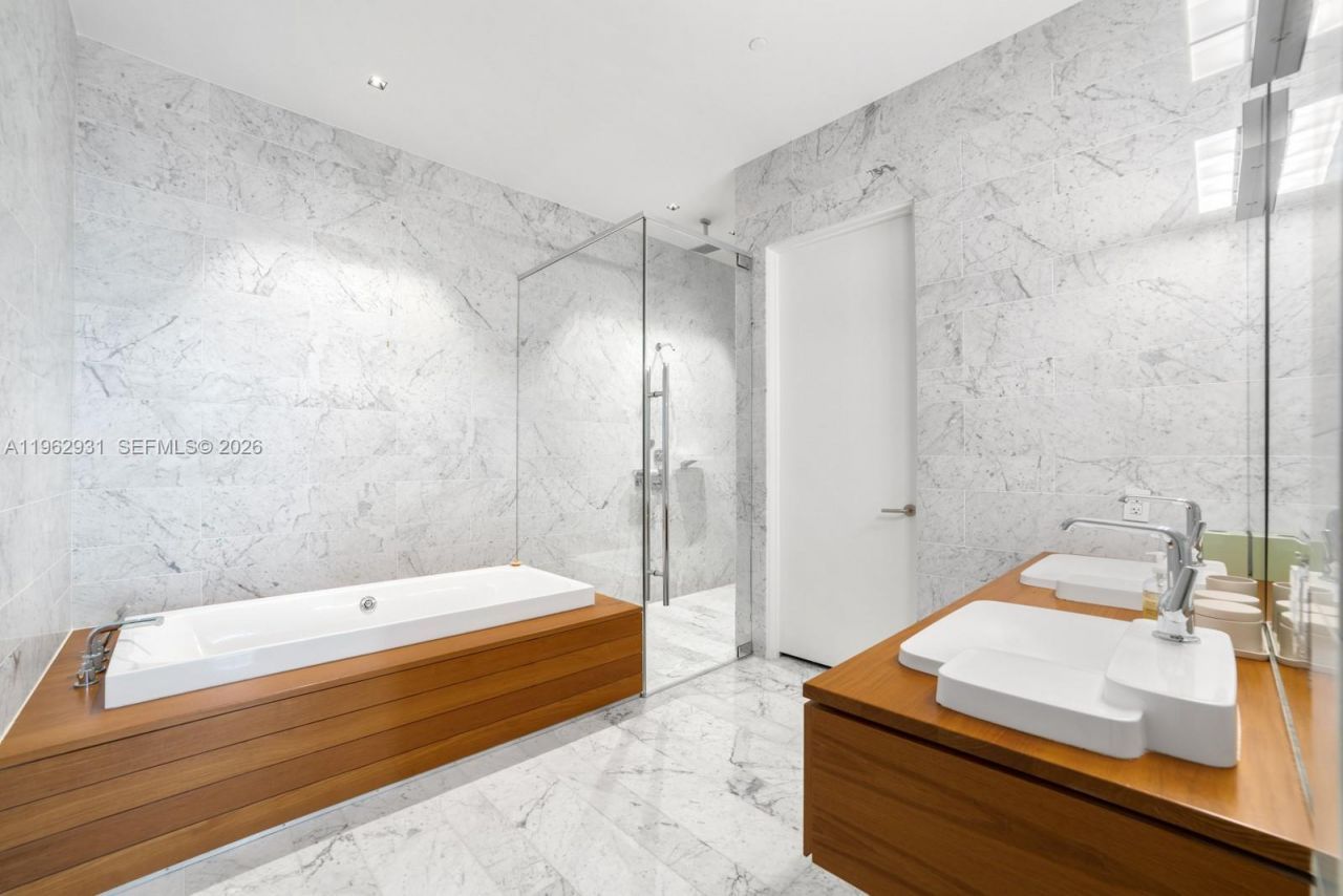 2675 S Bayshore Dr, Unit 602S, Miami, FL 33133 Photo