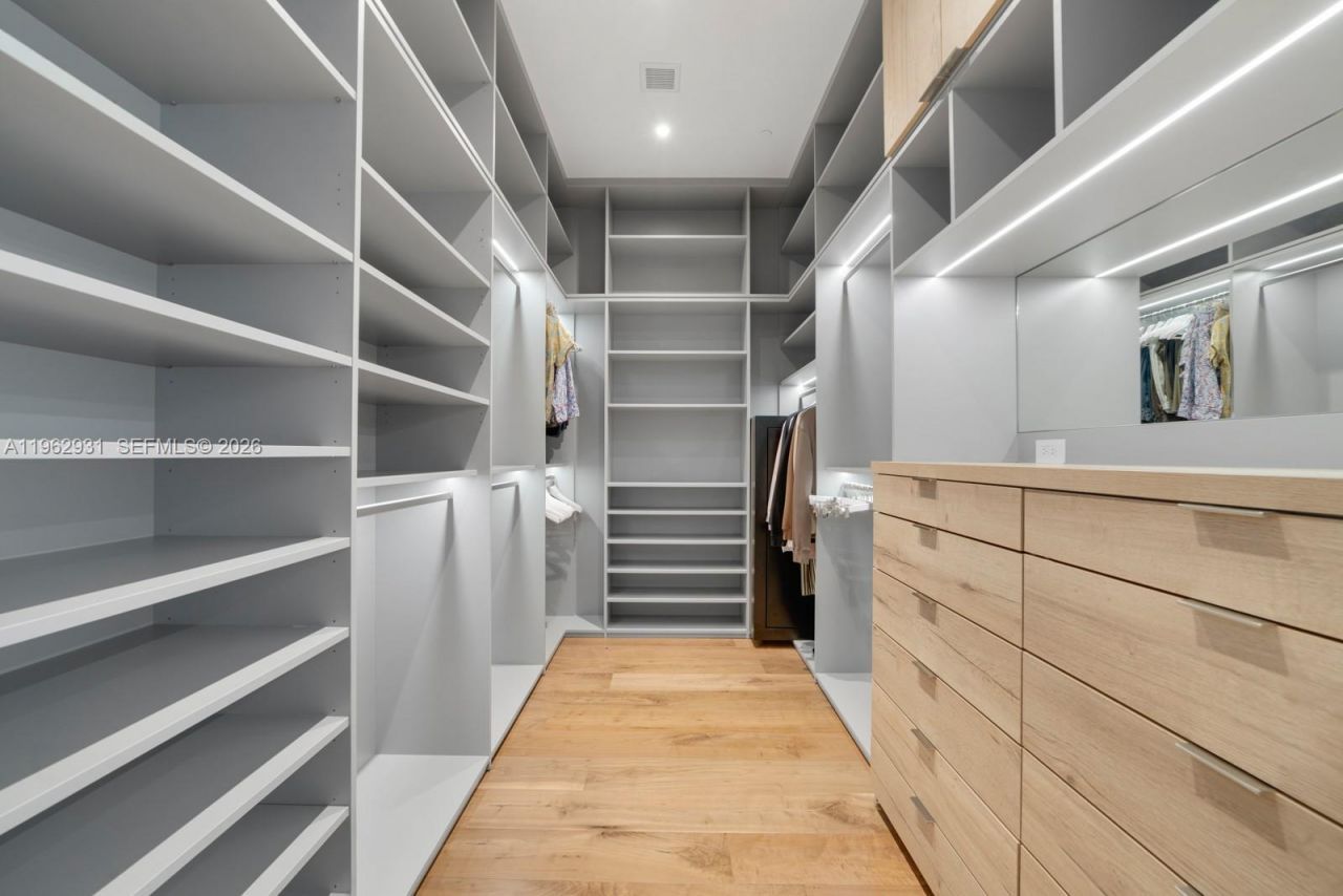 2675 S Bayshore Dr, Unit 602S, Miami, FL 33133 Photo