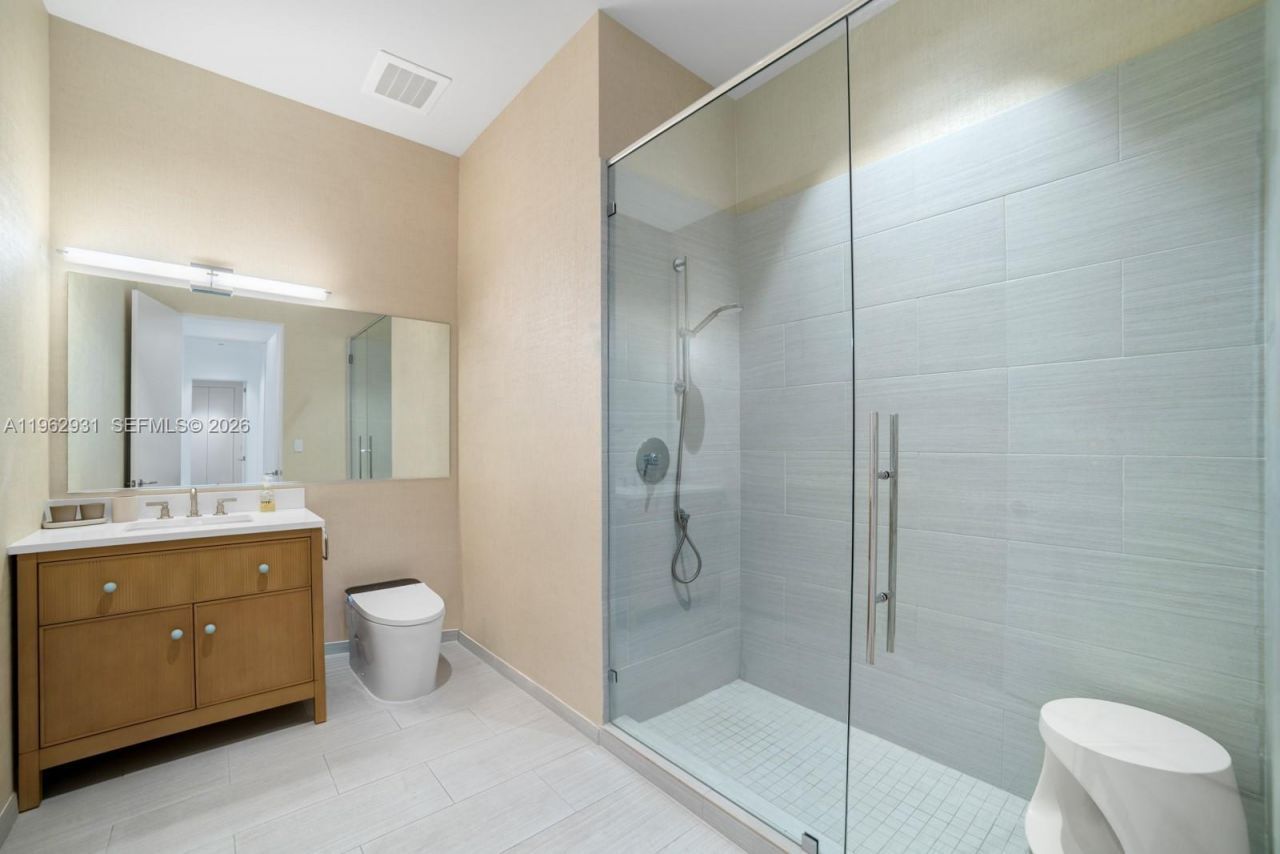 2675 S Bayshore Dr, Unit 602S, Miami, FL 33133 Photo