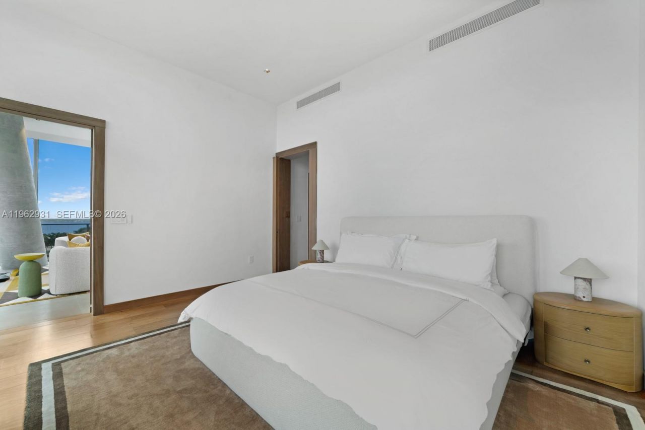 2675 S Bayshore Dr, Unit 602S, Miami, FL 33133 Photo