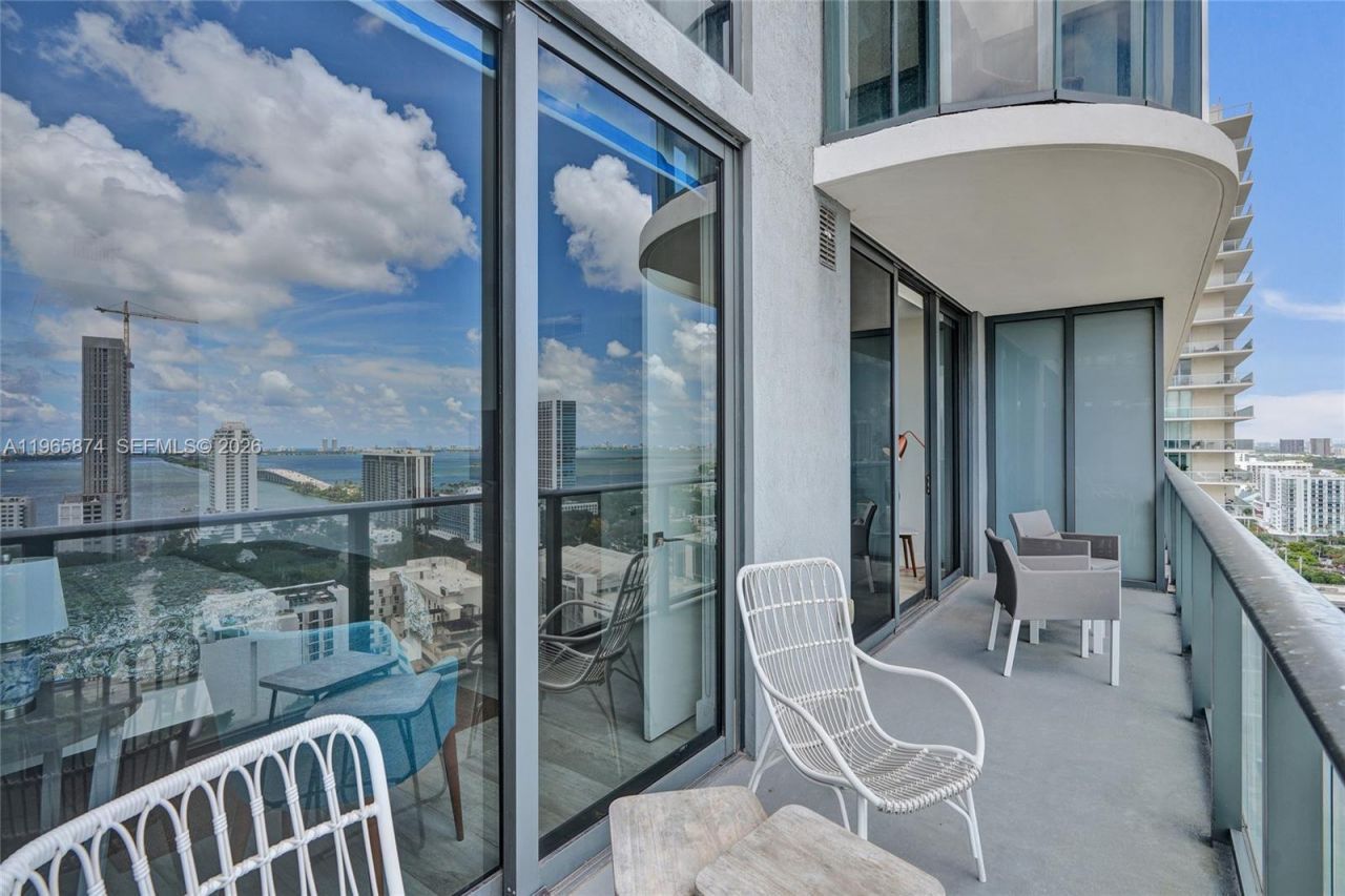 121 NE 34th St, Unit 2205, Miami, FL 33137 Photo