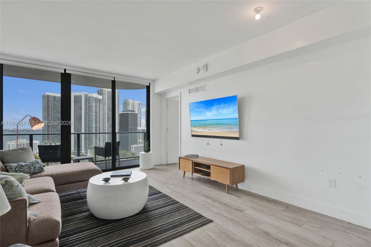 121 NE 34th St, Unit 2205, Miami, FL 33137 Photo