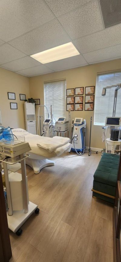 Orange Dr 12505 , Davie, FL 33330 Photo