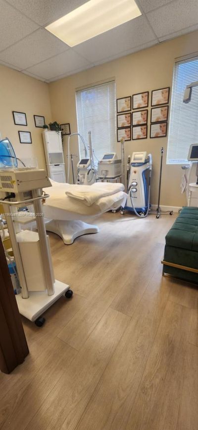 Orange Dr 12505 , Davie, FL 33330 Photo