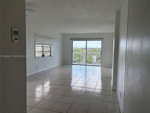 1701 Washington St, Unit 504, Hollywood, FL 33020