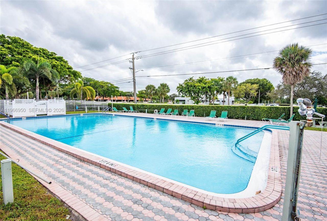 8521 NW 57th Ct, Tamarac, FL 33321 Photo