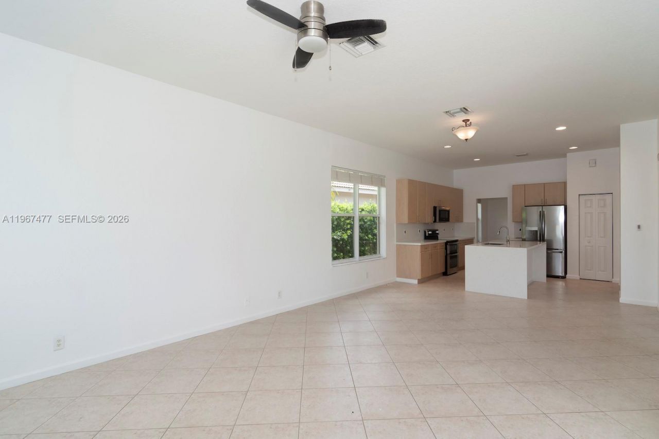 1833 Harbor View Cir, Unit 1833, Weston, FL 33327 Photo
