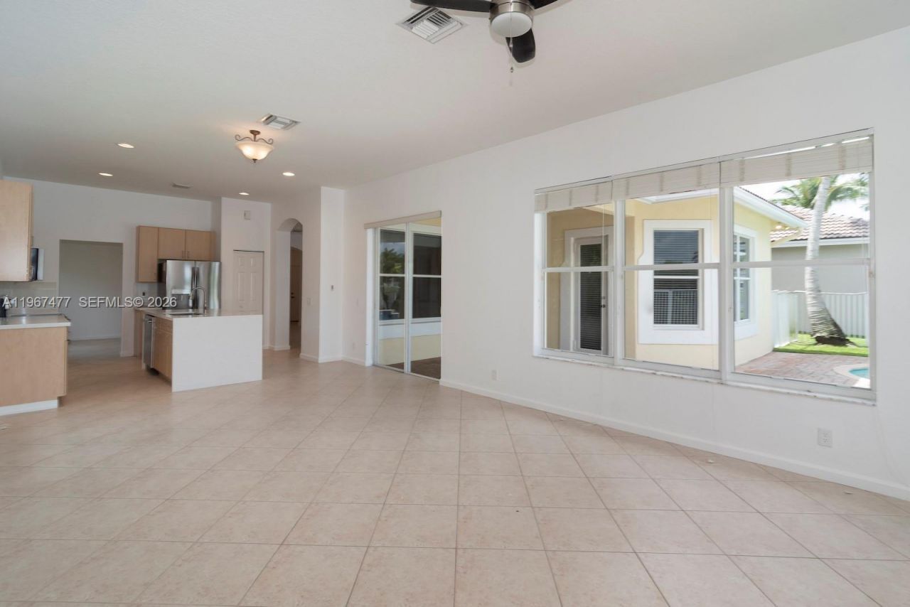 1833 Harbor View Cir, Unit 1833, Weston, FL 33327 Photo