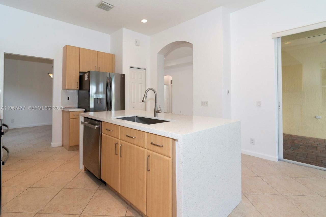 1833 Harbor View Cir, Unit 1833, Weston, FL 33327 Photo