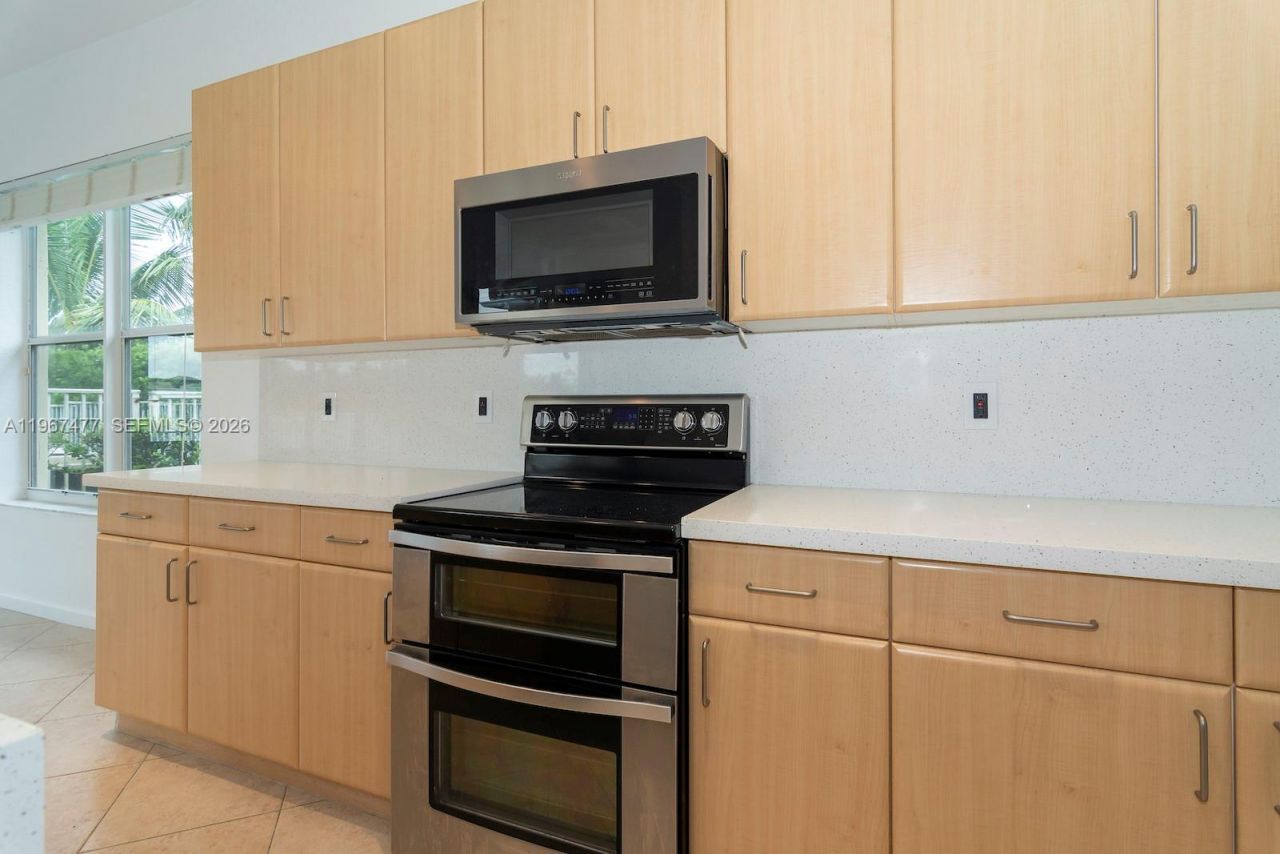 1833 Harbor View Cir, Unit 1833, Weston, FL 33327 Photo