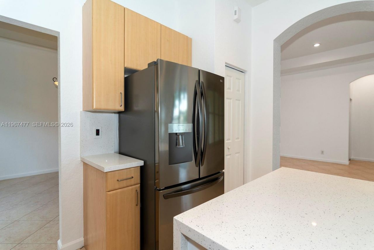 1833 Harbor View Cir, Unit 1833, Weston, FL 33327 Photo