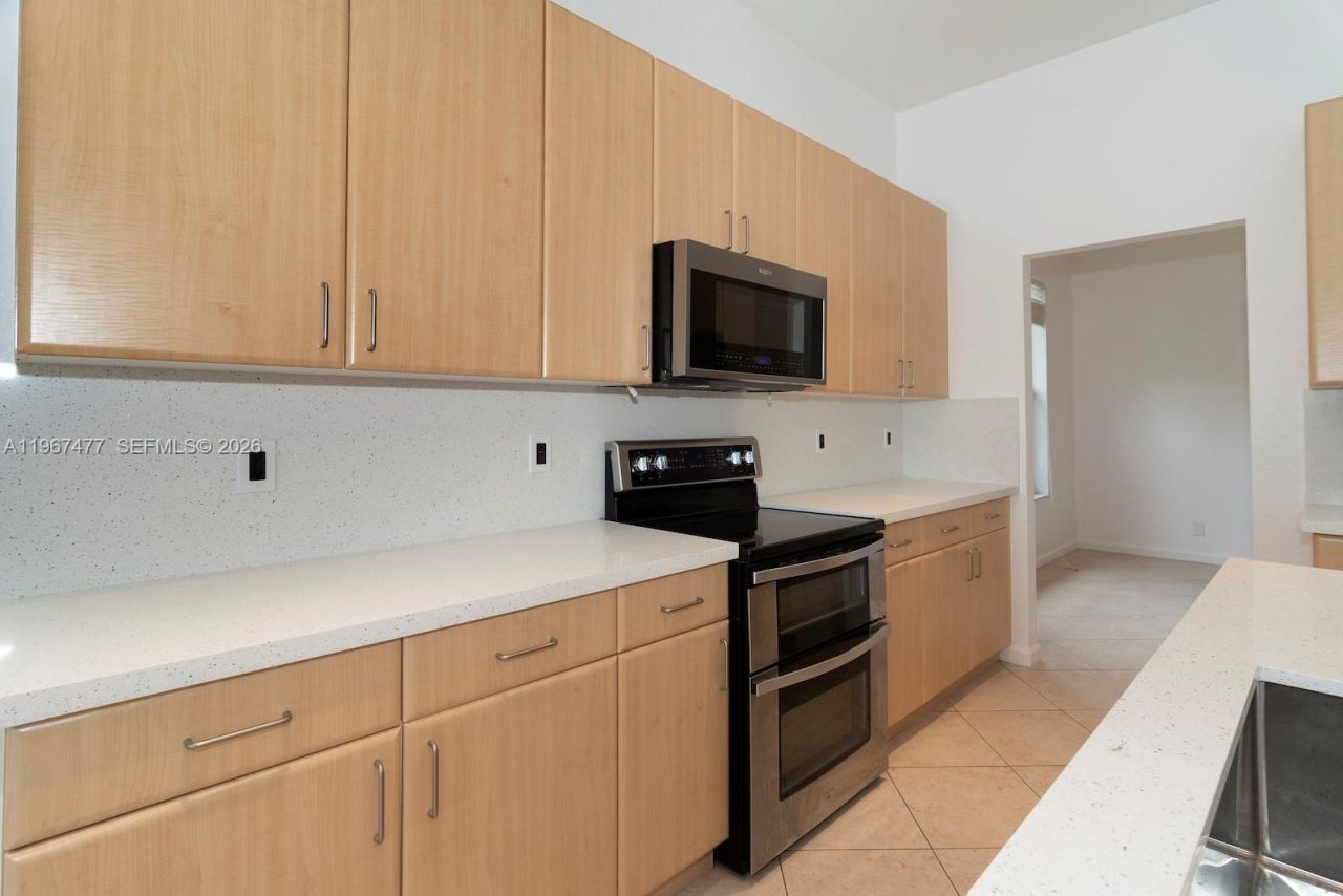 1833 Harbor View Cir, Unit 1833, Weston, FL 33327 Photo