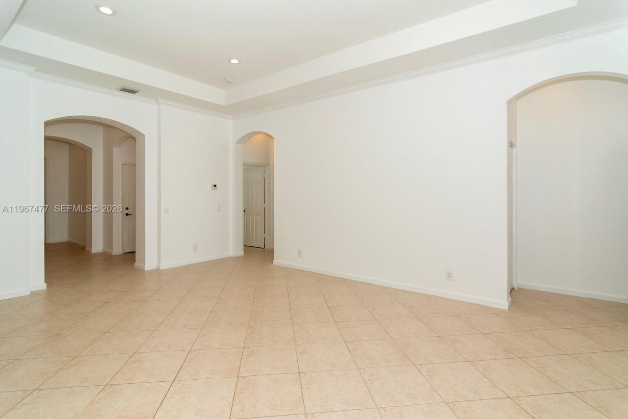 1833 Harbor View Cir, Unit 1833, Weston, FL 33327 Photo