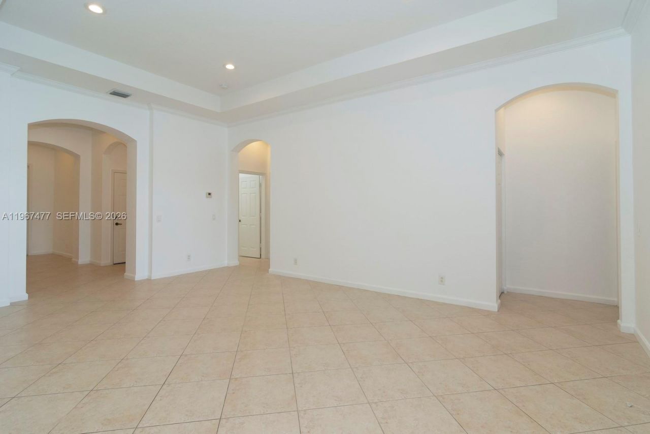 1833 Harbor View Cir, Unit 1833, Weston, FL 33327 Photo