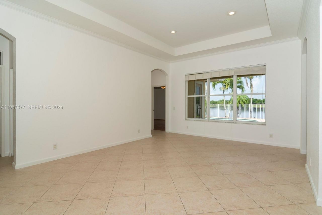 1833 Harbor View Cir, Unit 1833, Weston, FL 33327 Photo