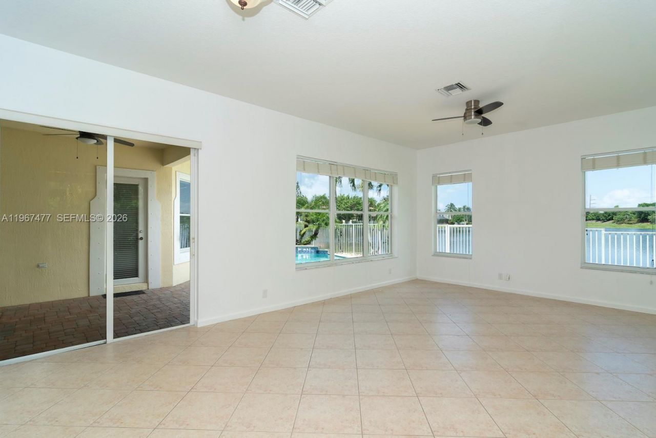 1833 Harbor View Cir, Unit 1833, Weston, FL 33327 Photo