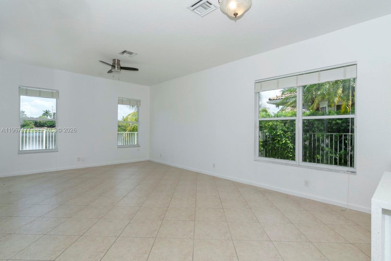 1833 Harbor View Cir, Unit 1833, Weston, FL 33327 Photo