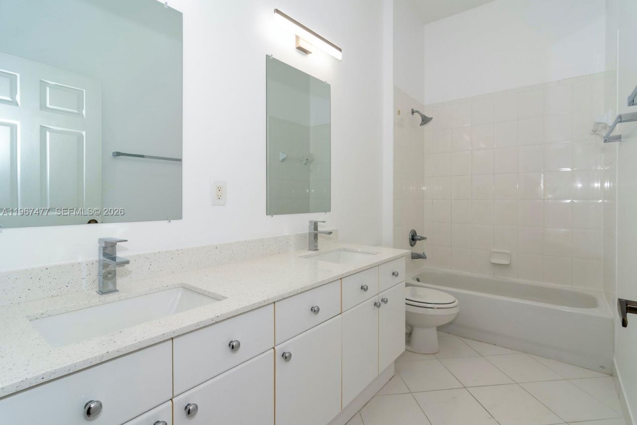 1833 Harbor View Cir, Unit 1833, Weston, FL 33327 Photo