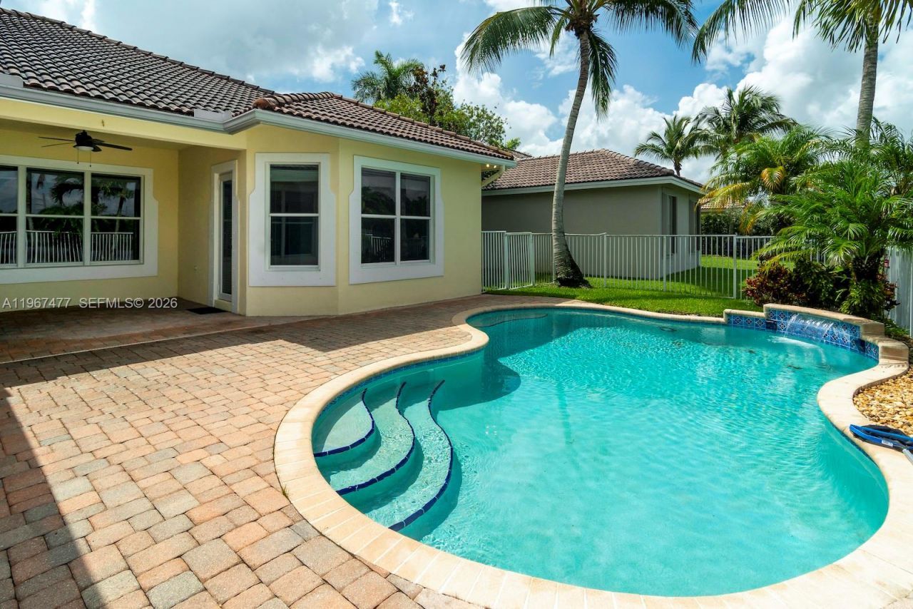 1833 Harbor View Cir, Unit 1833, Weston, FL 33327 Photo