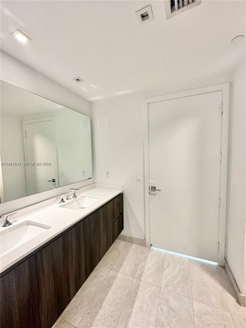 488 NE 18th St, Unit 4304, Miami, FL 33132 Photo