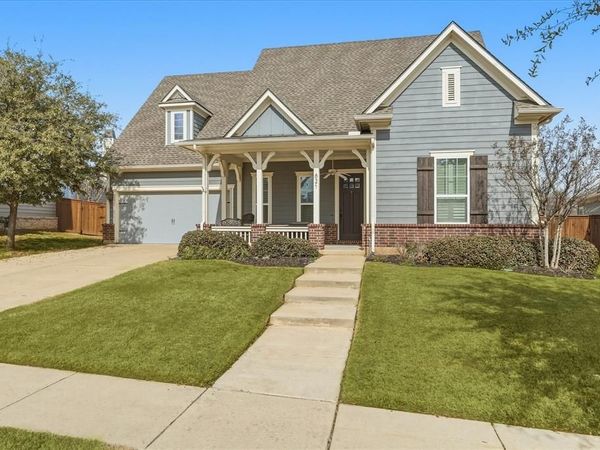 821 Crimson Road, Lantana, TX 76226