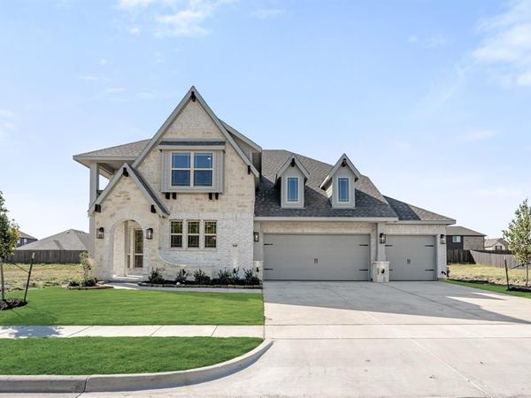 140 Rosewood Drive, Glenn Heights, TX 75154