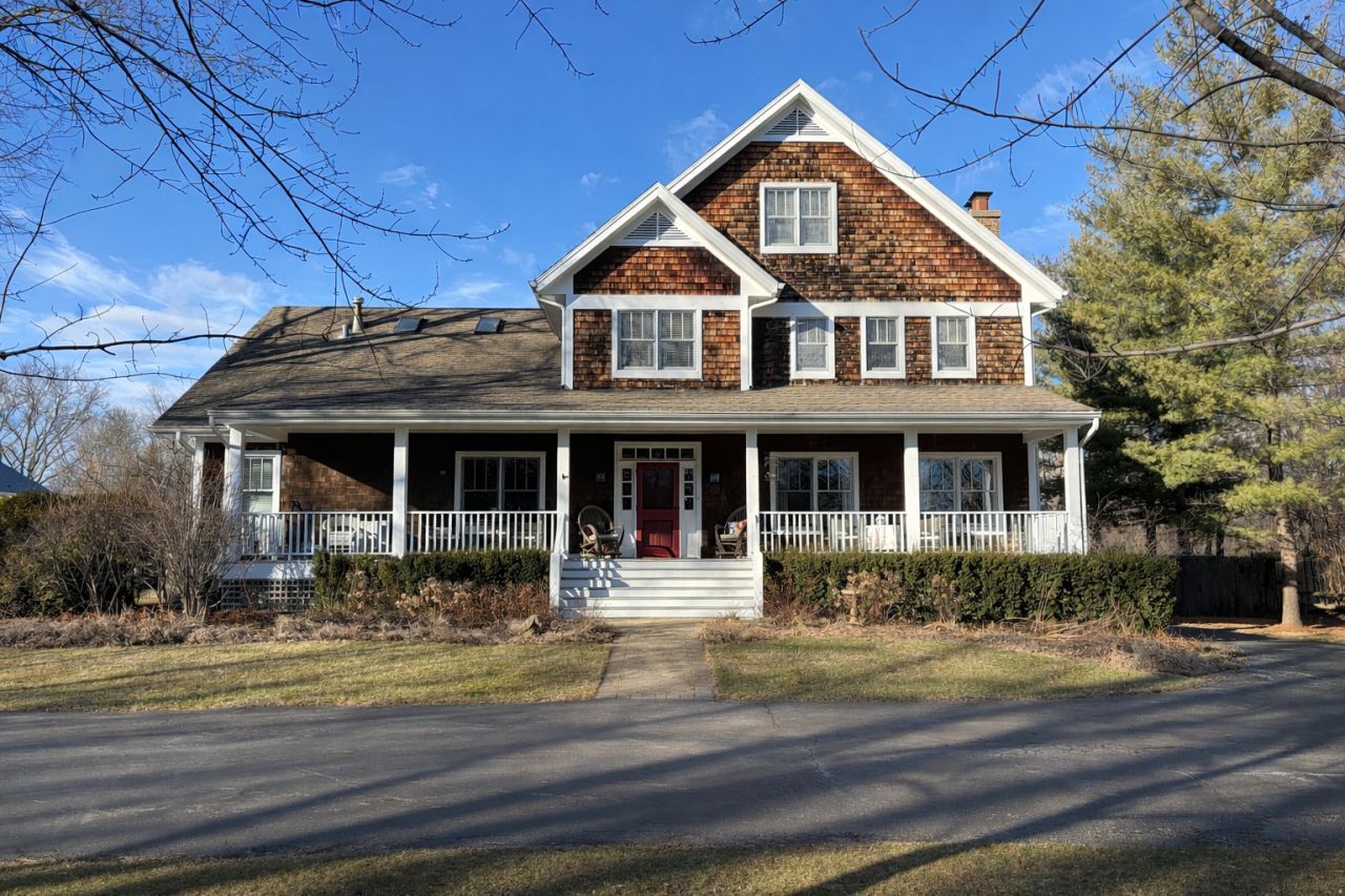 1190 W Old Mill Road, Lake Forest, IL 60045 Main Photo