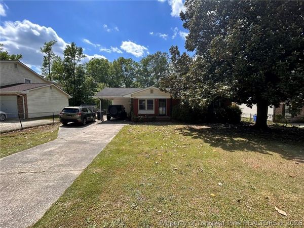 422 Lansdowne Road , Fayetteville, NC 28314