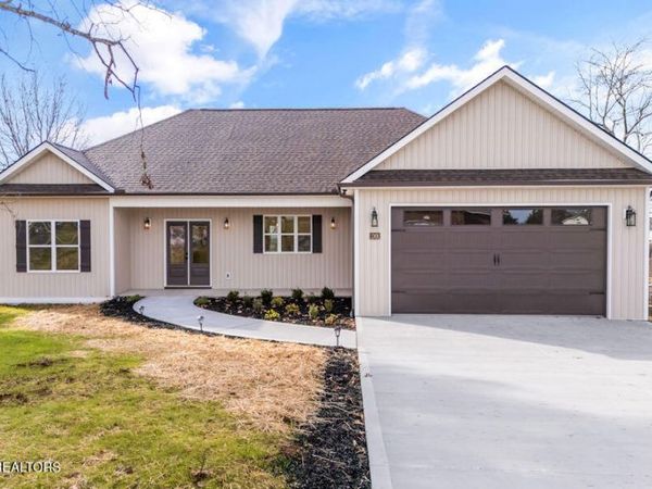 1301 Old Red Lane, Sevierville, TN 37876