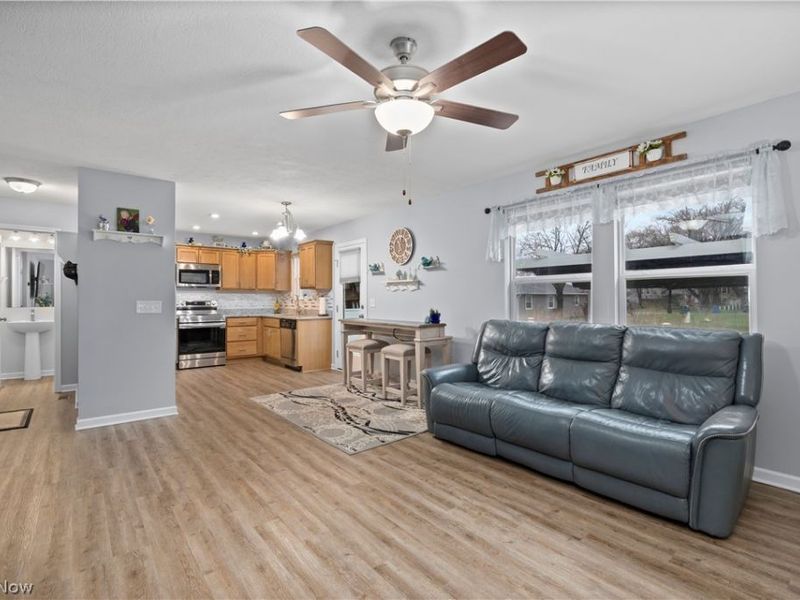 5993 Montauk Point, Vermilion, OH 44089 Photo 10