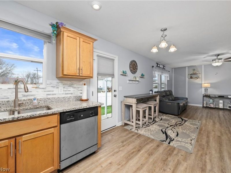 5993 Montauk Point, Vermilion, OH 44089 Photo 18