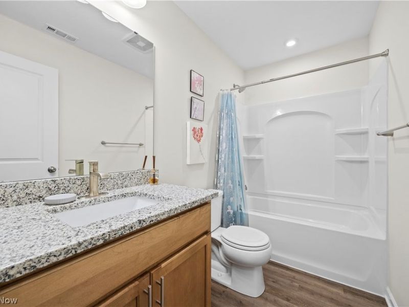 5993 Montauk Point, Vermilion, OH 44089 Photo 22