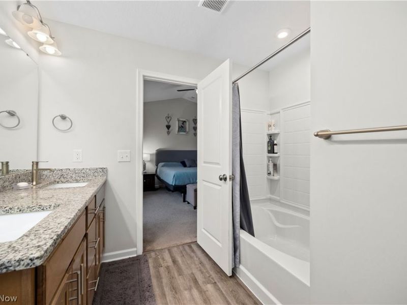 5993 Montauk Point, Vermilion, OH 44089 Photo 27