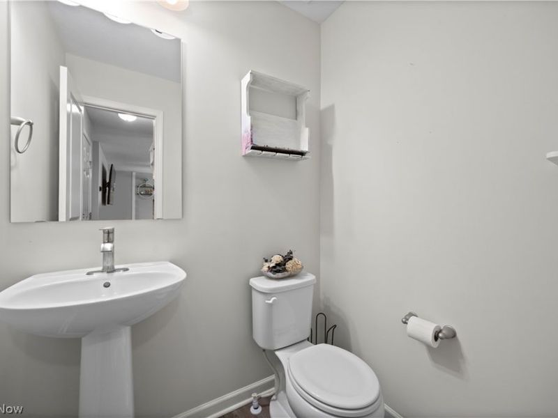 5993 Montauk Point, Vermilion, OH 44089 Photo 8