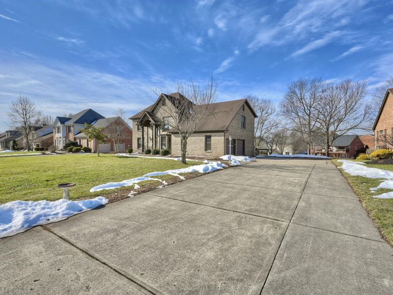 9241 Tranquility Drive, Florence, KY 41042 Photo 2