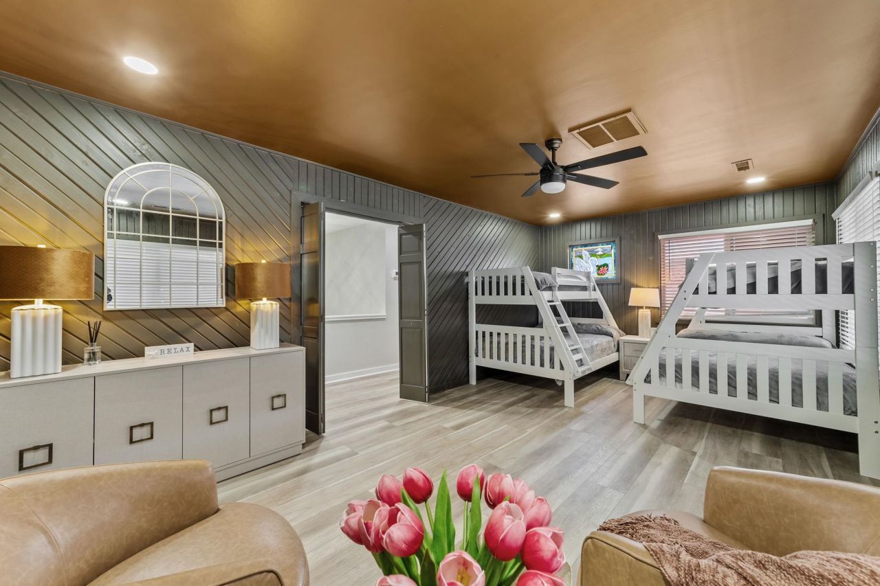 1314 Holly Dr. Photo 32