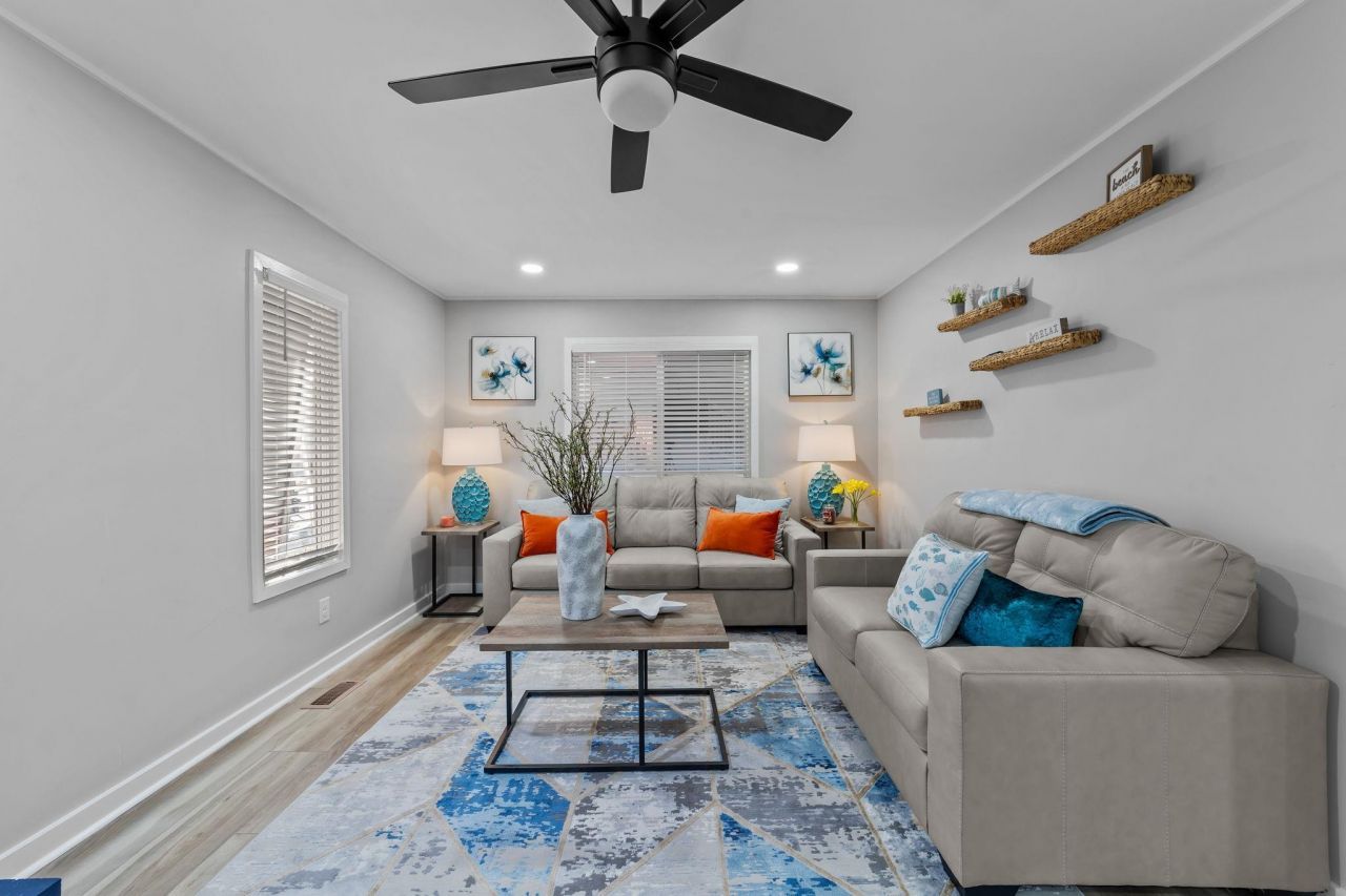 1314 Holly Dr. Photo 8