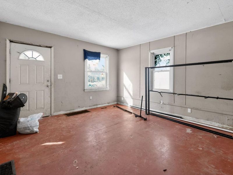 530 Whitethorne Avenue, Columbus, OH 43223 Photo 5