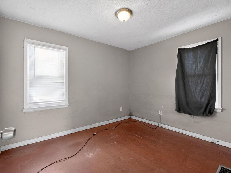 530 Whitethorne Avenue, Columbus, OH 43223 Photo 6