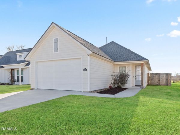 105 Sojourner Drive, Lafayette, LA 70508