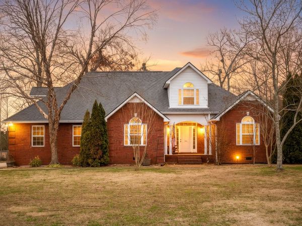 201 Oak Hollow Rd, Manchester, TN 37355