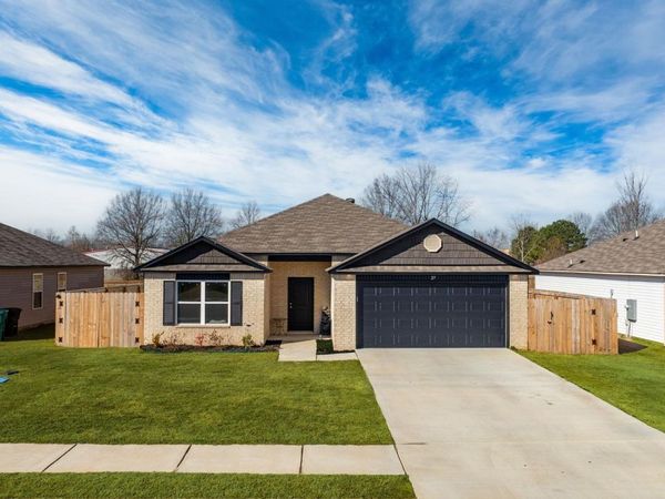 27 Farmhouse Circle, Vilonia, AR 72173