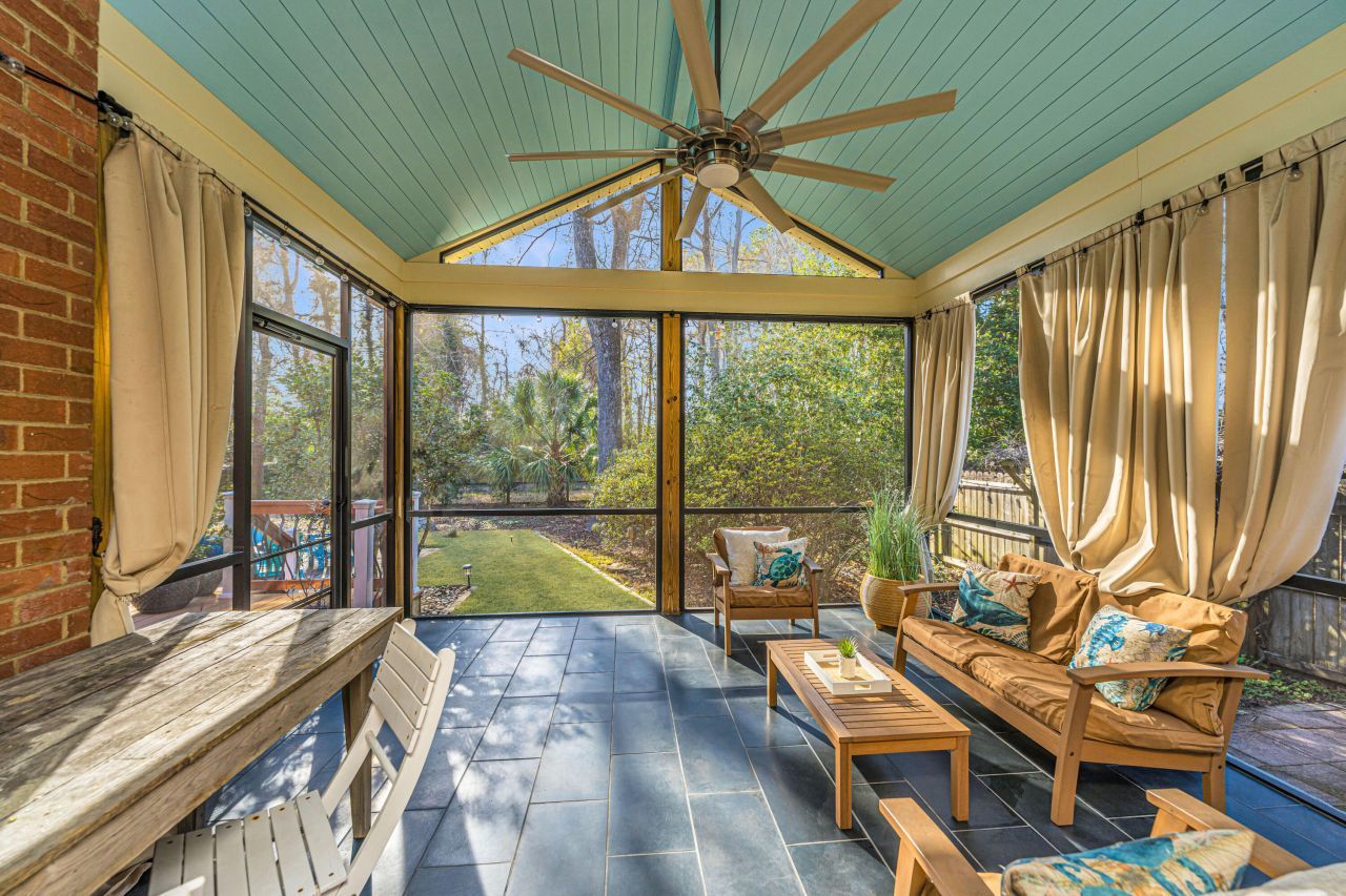 278 Hook Lane Photo 8