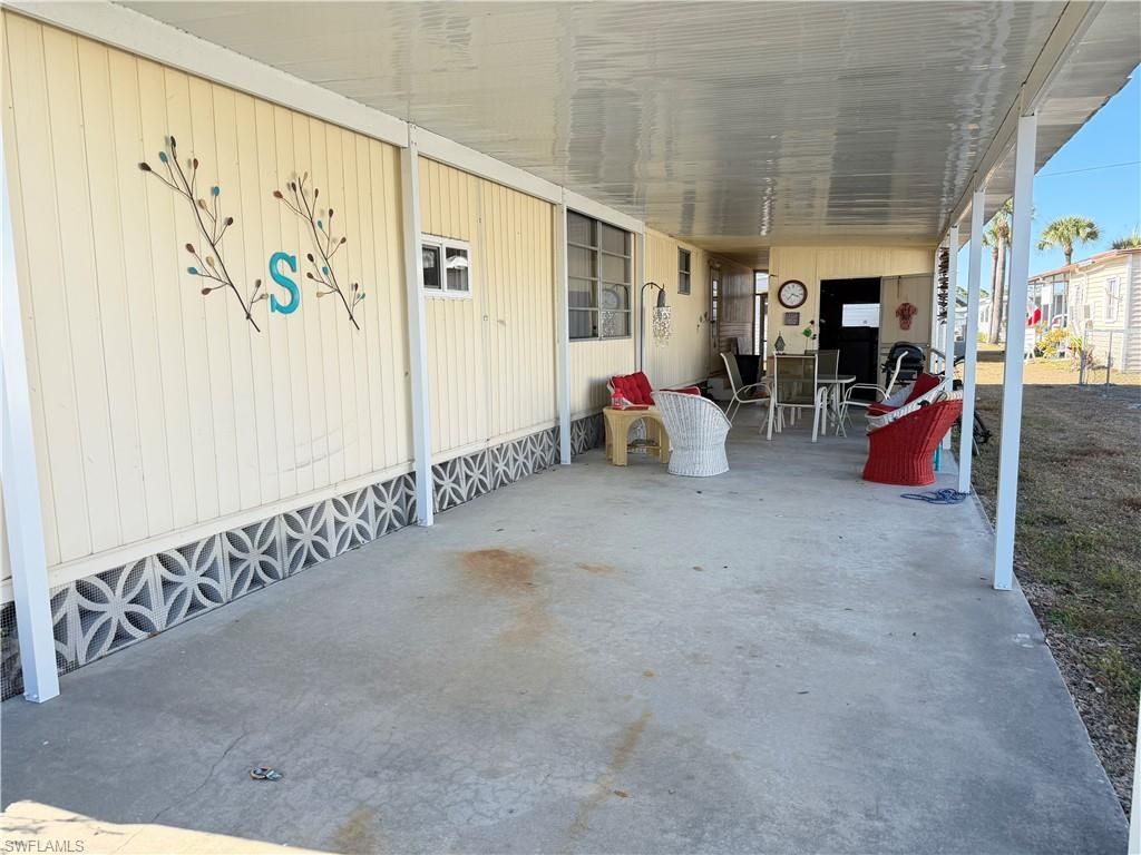 113 Chisholm Trl, North Fort Myers, FL 33917 Photo