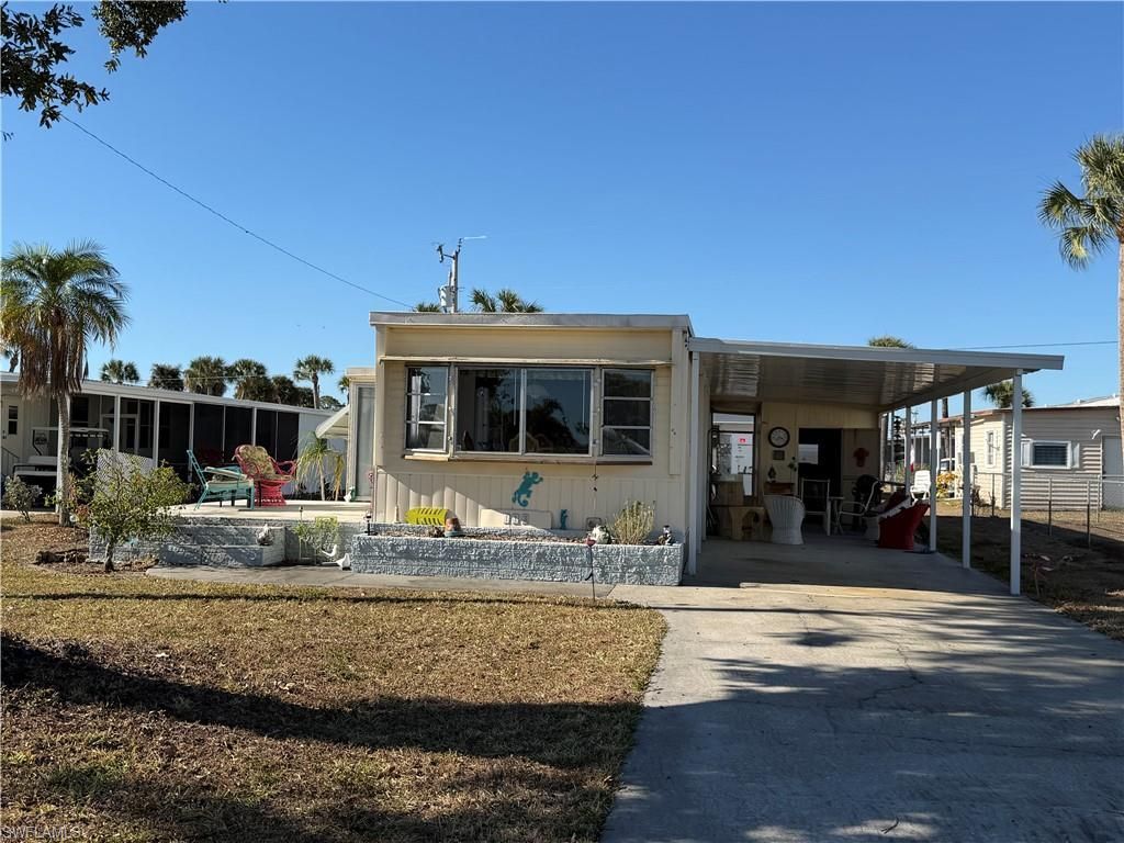113 Chisholm Trl, North Fort Myers, FL 33917 Photo