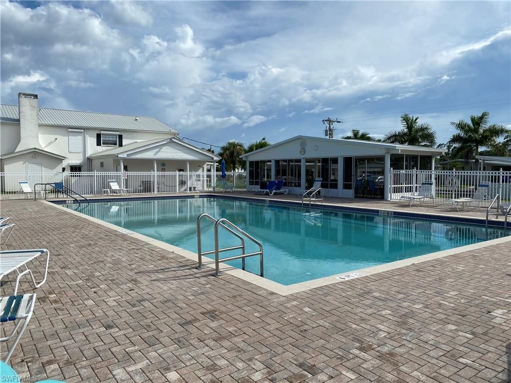 113 Chisholm Trl, North Fort Myers, FL 33917 Photo