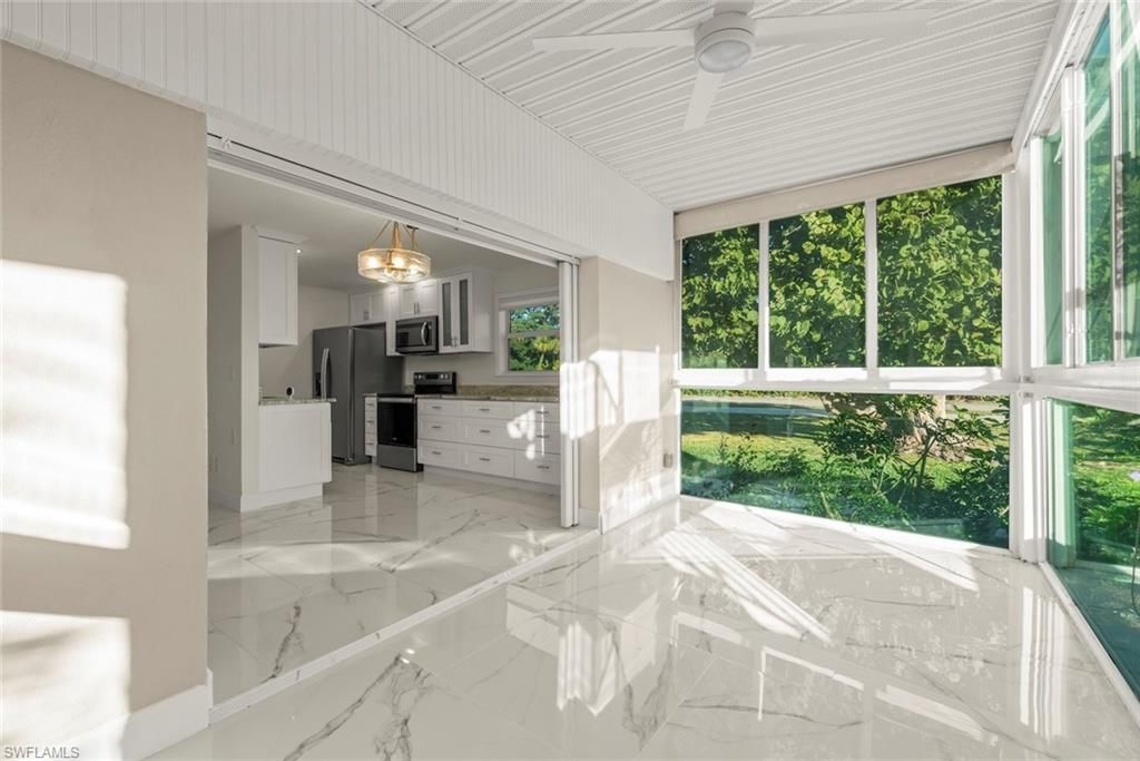 561 Periwinkle Way , Unit E4, Sanibel, FL 33957 Photo