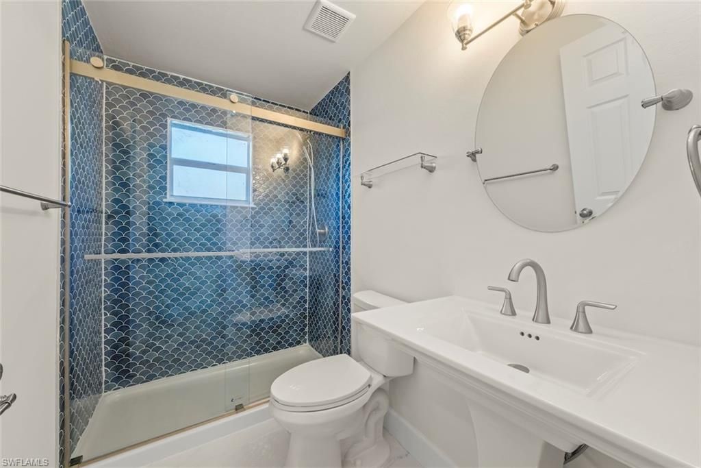 561 Periwinkle Way , Unit E4, Sanibel, FL 33957 Photo