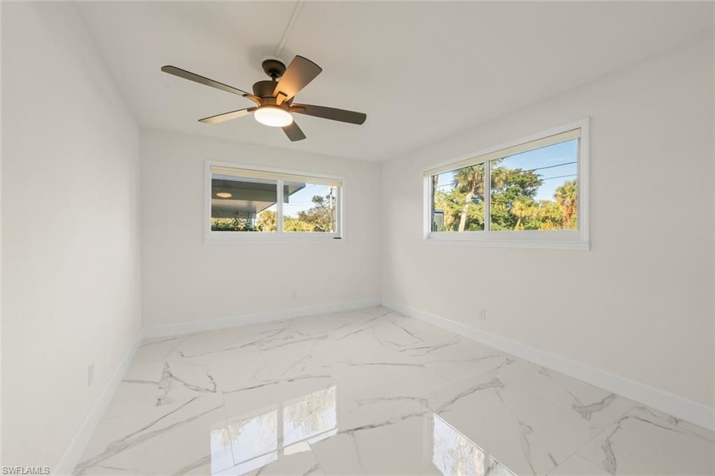 561 Periwinkle Way , Unit E4, Sanibel, FL 33957 Photo