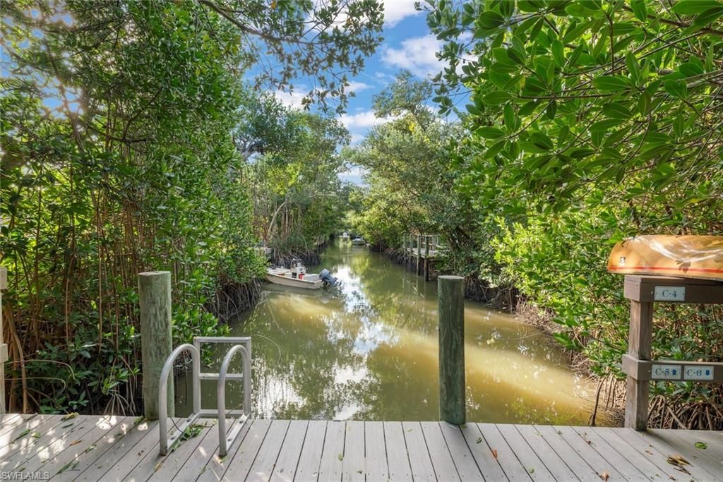 561 Periwinkle Way , Unit E4, Sanibel, FL 33957 Photo